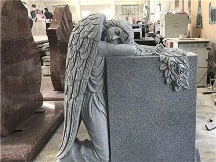 angel on a tombstone
